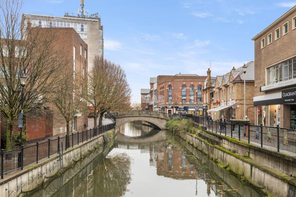 Chelmsford Centre View Sleep 4 Next Chelmer Canal Extérieur photo